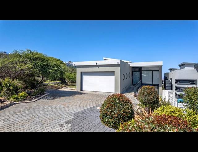 4 BEDROOM HOUSE FOR SALE IN PINNACLE POINT GOLF ESTATE
